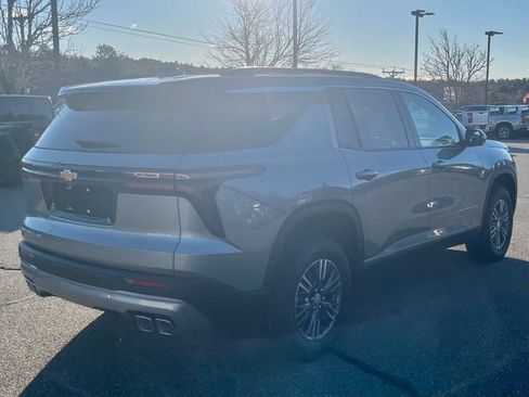 New 2026 Chevrolet Traverse LT w/ Enhanced Driving Package image 7