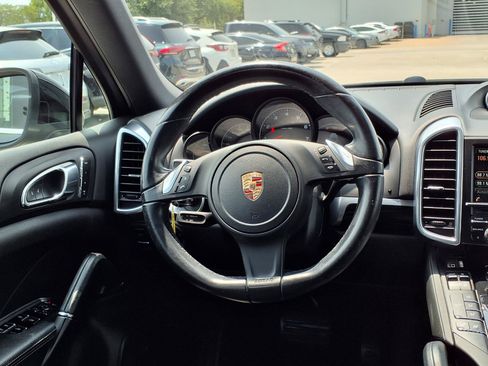 Used 2014 Porsche Cayenne AWD/4WD image 14