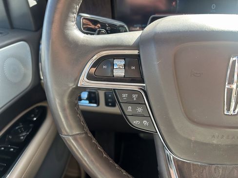 Used 2023 Lincoln Navigator Reserve image 31
