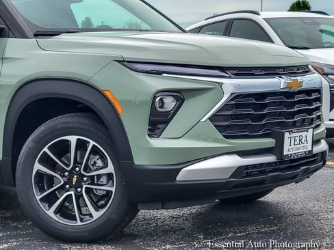 New 2026 Chevrolet TrailBlazer LT w/ LT Cold Weather Package AWD/4WD image 2
