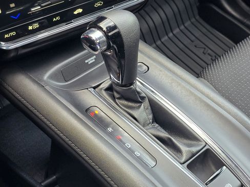 Used 2019 Honda HR-V EX image 35