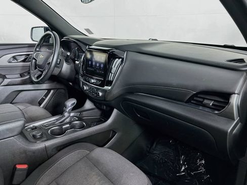 Used 2023 Chevrolet Traverse LT AWD/4WD image 39