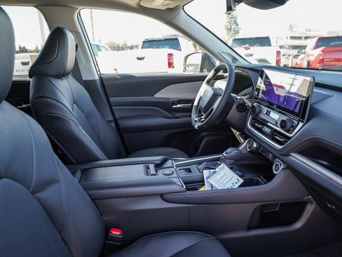 New 2026 Toyota Grand Highlander Limited image 20