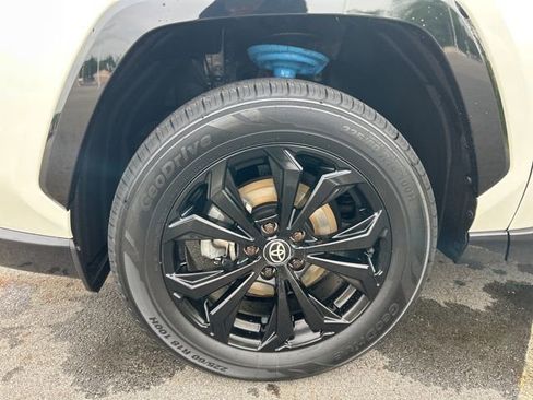 Certified 2022 Toyota RAV4 XSE AWD/4WD image 40