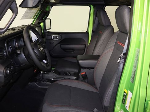 New 2026 Jeep Wrangler Unlimited Rubicon image 16