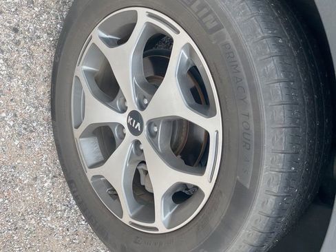Used 2021 Kia Telluride EX AWD/4WD image 8