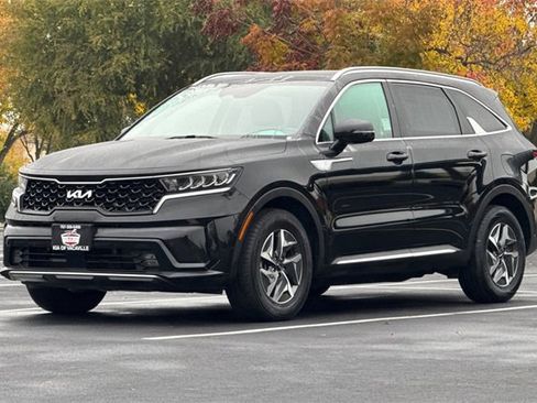 Certified 2023 Kia Sorento EX w/ Panoramic Sunroof Package image 10
