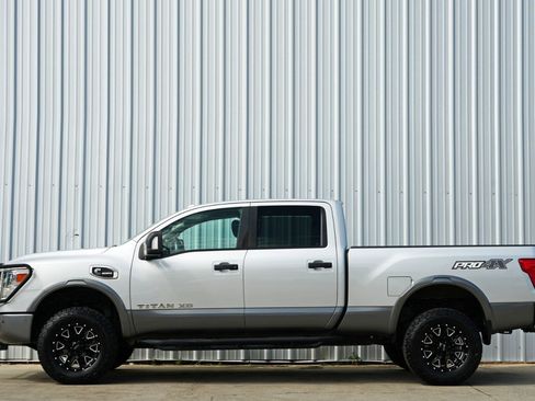 Used 2019 Nissan Titan PRO-4X w/ Pro-4x Utility Package image 8