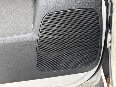 Used 2015 Nissan NV200 SV w/ Technology Package image 26