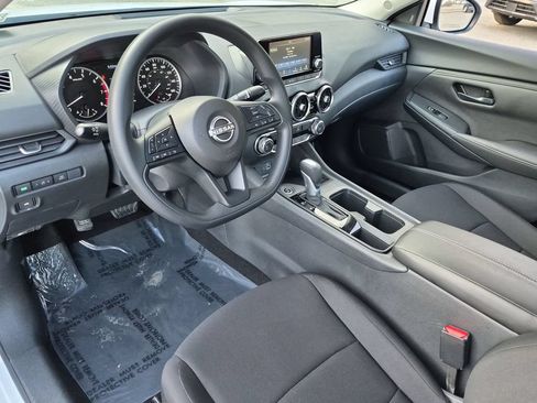 Used 2025 Nissan Sentra S FWD image 15