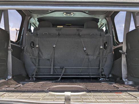 Used 2023 Jeep Wrangler Sport AWD/4WD image 38
