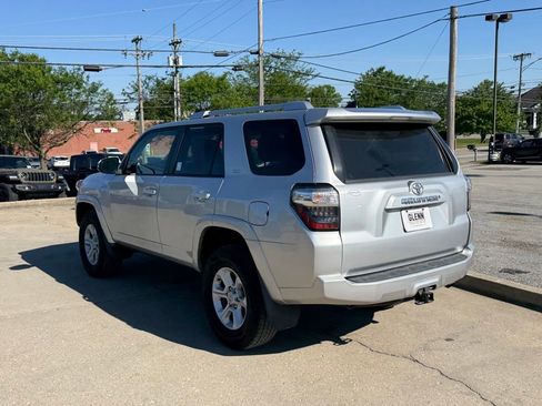 Used 2016 Toyota 4Runner SR5 Premium AWD/4WD image 8