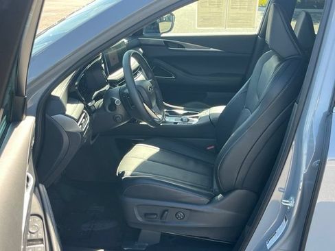 Certified 2026 INFINITI QX60 Luxe w/ Cargo Package FWD image 9