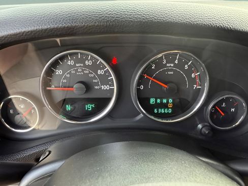 Used 2011 Jeep Wrangler Unlimited Sport w/ Trailer Tow Group AWD/4WD image 25