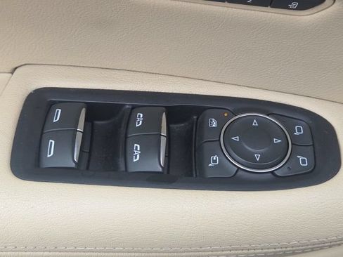Used 2019 Cadillac XT5 Luxury FWD image 26