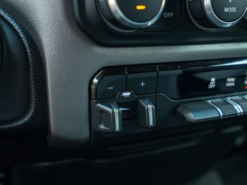 Used 2019 RAM 1500 Big Horn AWD/4WD image 33