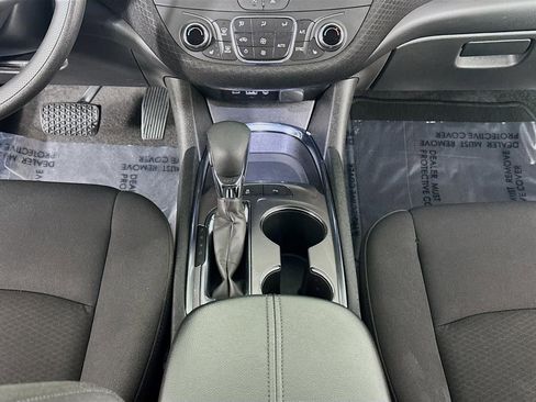 Used 2024 Chevrolet Malibu LT image 36