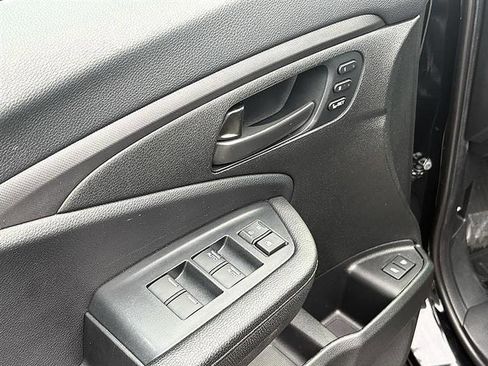 Used 2023 Honda Passport TrailSport image 17