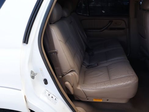 Used 2003 Toyota Sequoia Limited image 23