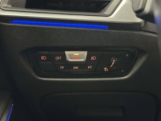 Used 2020 BMW 330i xDrive Sedan w/ M Sport Package AWD/4WD image 34