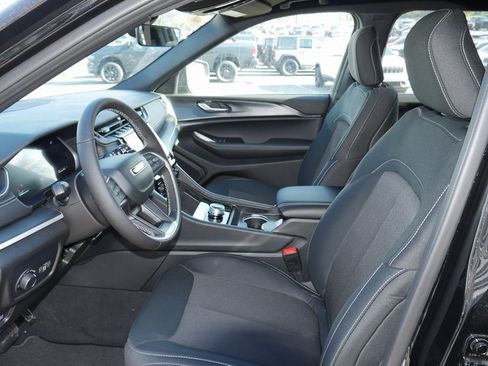 New 2025 Jeep Grand Cherokee L Laredo w/ Luxury Tech Group I image 2