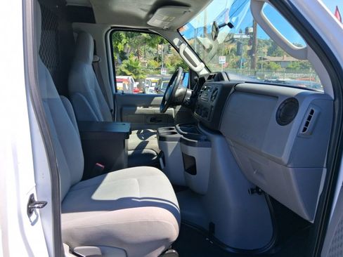 Used 2013 Ford E-150 and Econoline 150 E-150 image 9