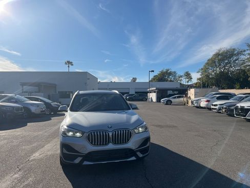 Used 2021 BMW X1 xDrive28i w/ Convenience Package image 2