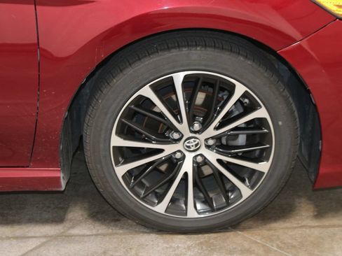 Used 2018 Toyota Camry SE FWD image 45