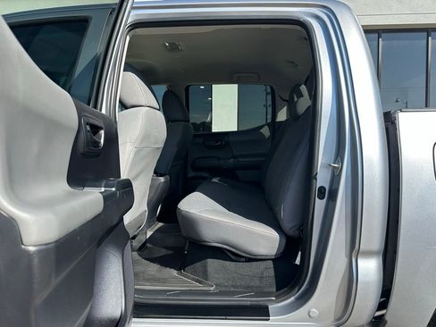 Used 2020 Toyota Tacoma SR image 22