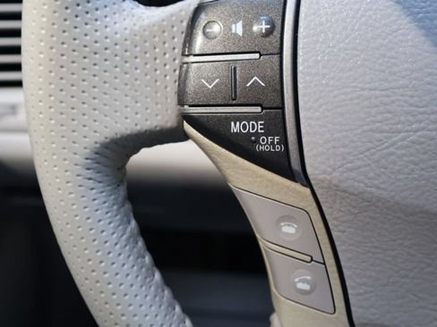 Used 2011 Toyota Avalon Limited FWD image 7