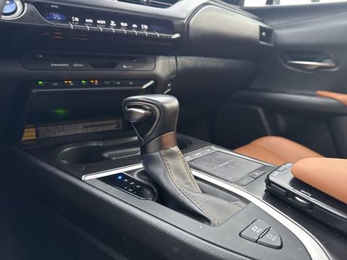 Used 2020 Lexus UX 250h w/ Premium Package image 15