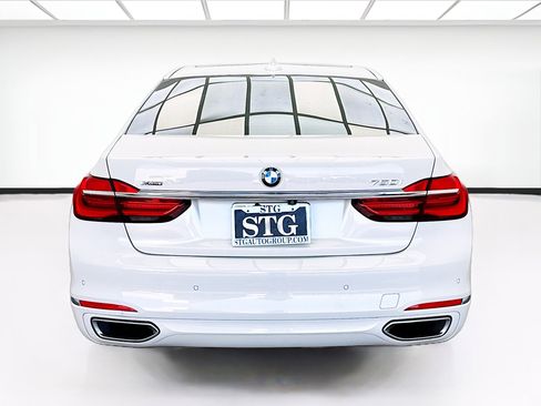 Used 2018 BMW 750i xDrive AWD/4WD image 5