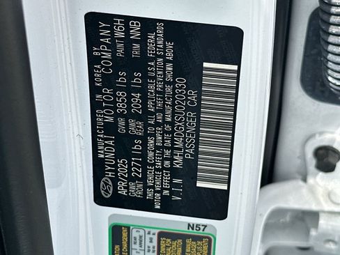 Used 2025 Hyundai Elantra Sport image 34