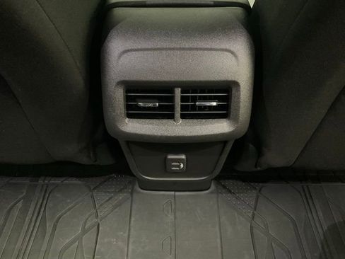 Certified 2024 Chevrolet Equinox LT w/ LPO, Floor Liner Package FWD image 28