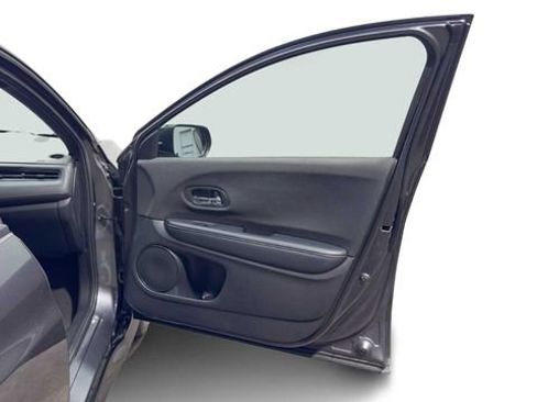 Used 2022 Honda HR-V Sport image 9