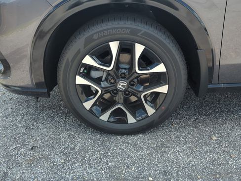 Used 2026 Honda HR-V EX-L image 14