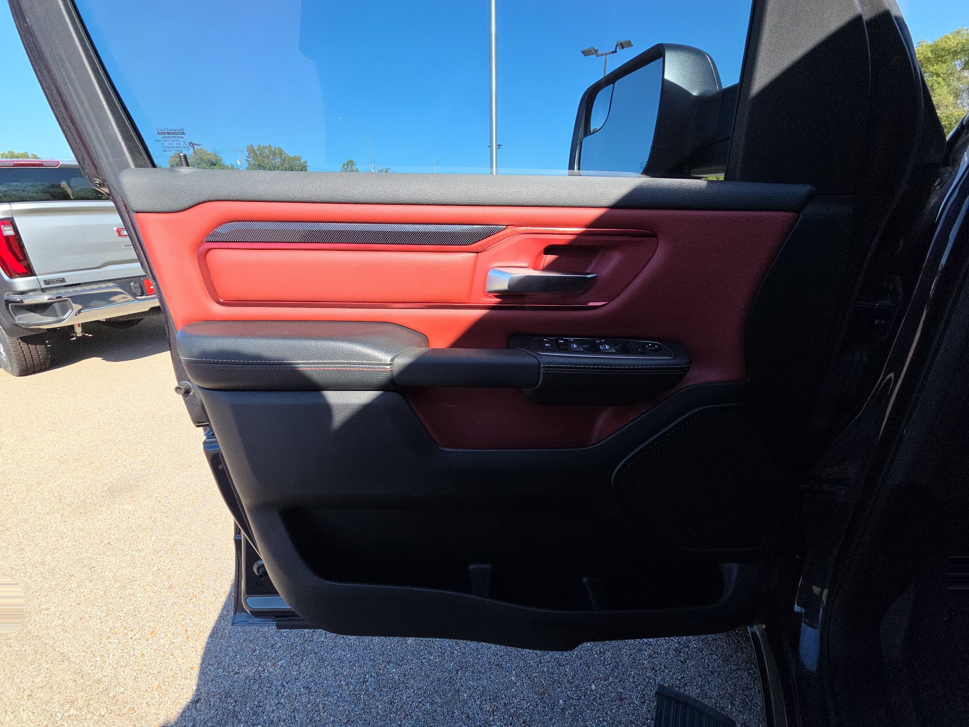 Used 2019 RAM 1500 Rebel AWD/4WD image 14
