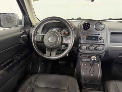Used 2014 Jeep Patriot High Altitude image 19