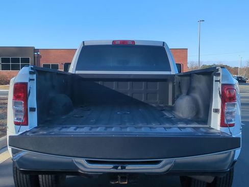 Used 2024 RAM 3500 Big Horn image 23