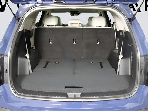 Used 2025 Kia Sorento S w/ Panoramic Sunroof Package FWD image 15