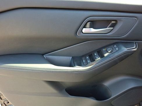 New 2026 Nissan Rogue SV image 10