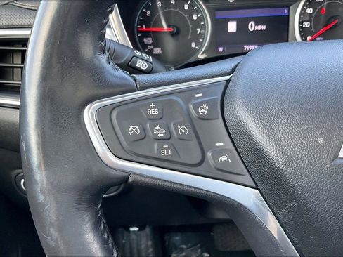 Used 2021 Chevrolet Equinox Premier image 18