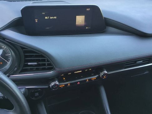 New 2026 MAZDA MAZDA3 Hatchback w/Premium Plus Pkg image 27