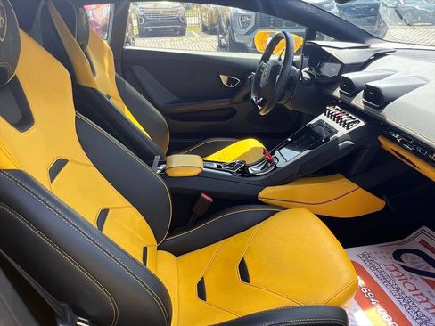 Used 2020 Lamborghini Huracan EVO AWD/4WD image 10