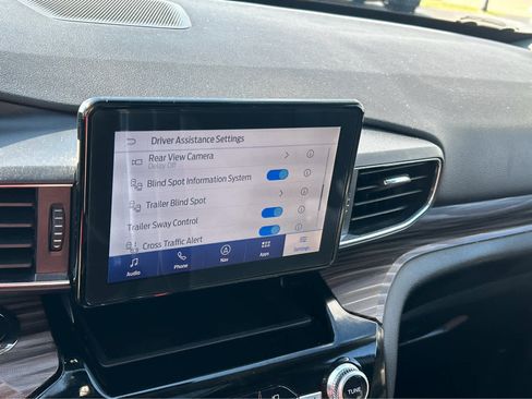 Used 2023 Ford Explorer Limited w/ Equipment Group 301A image 37