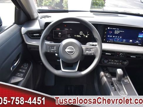 Used 2026 Nissan Kicks SV w/ SV Premium Package FWD image 24