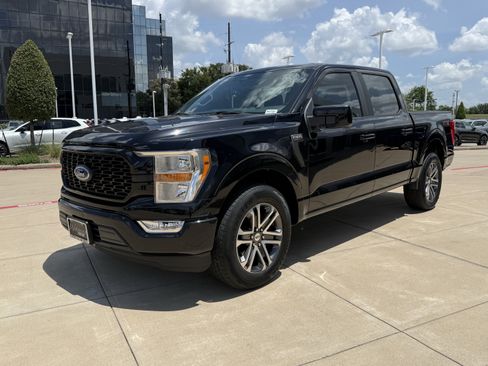 Used 2022 Ford F150 XL w/ STX Appearance Package RWD image 3
