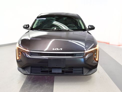 Used 2025 Kia K4 FWD image 3