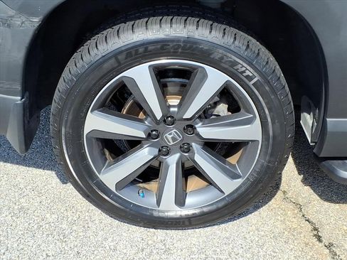 Used 2023 Honda Pilot Elite image 11