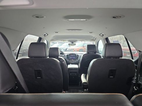 Used 2021 Chevrolet Traverse LT w/ LPO, Blackout Package image 14
